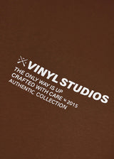 Ανδρικό μακρυμάνικο φούτερ με κουκούλα Vinyl Art Clothing-75757-33-Studios V Legacy hoodie cotton oversized brown