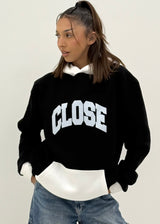 Ανδρικό φούτερ με κουκούλα Close society-HDS26-700-black-white hoodie regular fit