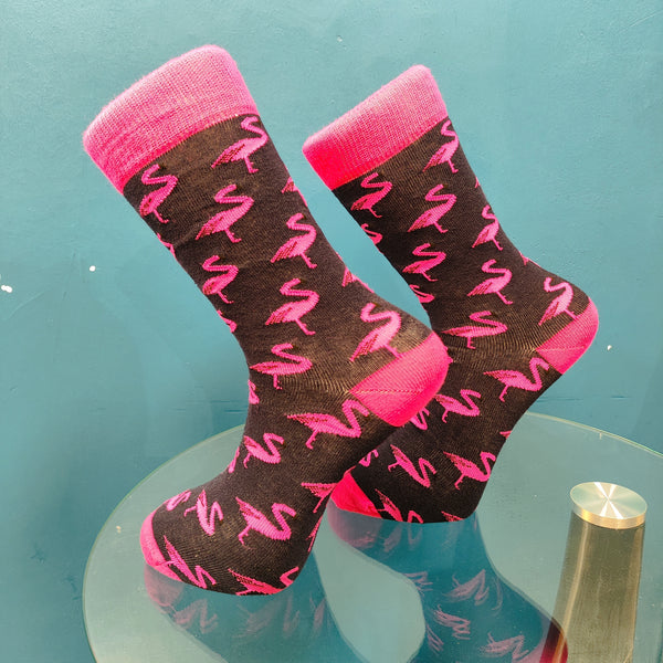 V-tex socks - SOCKS-FLAMINGO - fuchsia flamingos - black