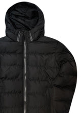 Ανδρικό μπουφάν με αποσπώμενη κουκούλα και γούνινη επένδυση GUF-R2206-puffer μαύρο