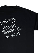 Ανδρική κοντομάνικη μπλούζα Close society - S25-107 - losing toxic people oversized -μαύρο