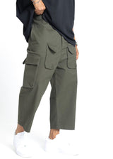 Ανδρικό παντελόνι Devoted-031141K-Cropped Pants with Pockets Green