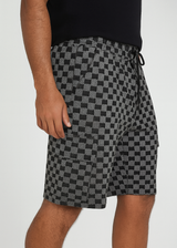 Ανδρική βερμούδα κάργκο  GUF - 3A185 - chess cargo shorts μαύρο
