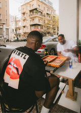 Αντρική κοντομάνικη μπλούζα Vinyl Art Clothing - 75930-01 - sizzle lips oversized tee  μαύρο