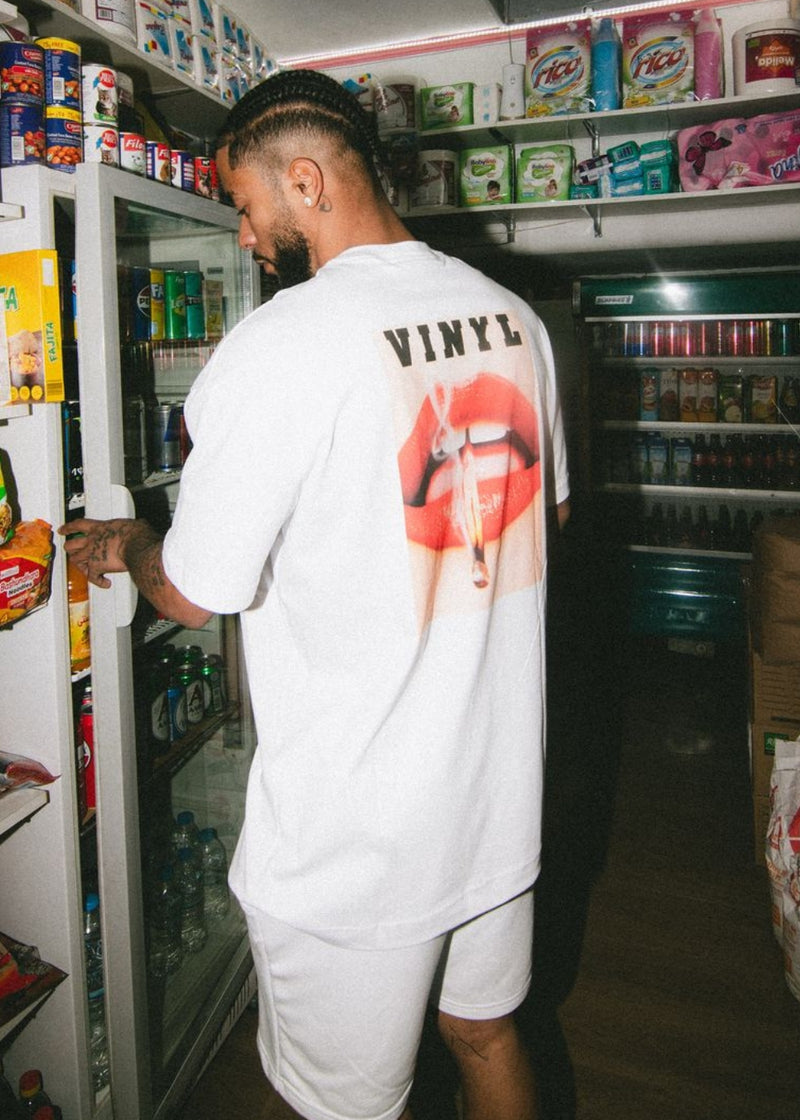 Αντρική κοντομάνικη μπλούζα Vinyl Art Clothing - 75930-02 - sizzle lips oversized tee  λευκό