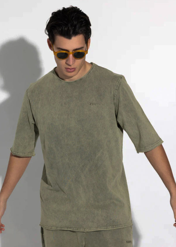 Ανδρική κοντομάνικη μπλούζα Vinyl Art Clothing - 82520-04 - cotton oversized fit premium washed tee χακί
