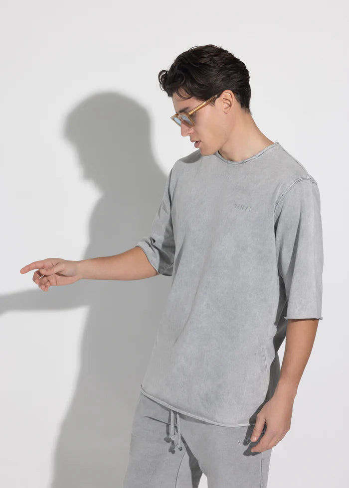 Ανδρική κοντομάνικη μπλούζα Vinyl Art Clothing - 82520-09 - cotton oversized fit premium washed tee γκρι