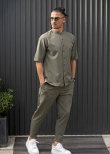 HENRY CLOTHING - Ανδρικό κοντομάνικο πουκάμισο μάο - χακί  9-100