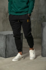 Henry clothing - 6-345 - gold h logo sweatpants - black