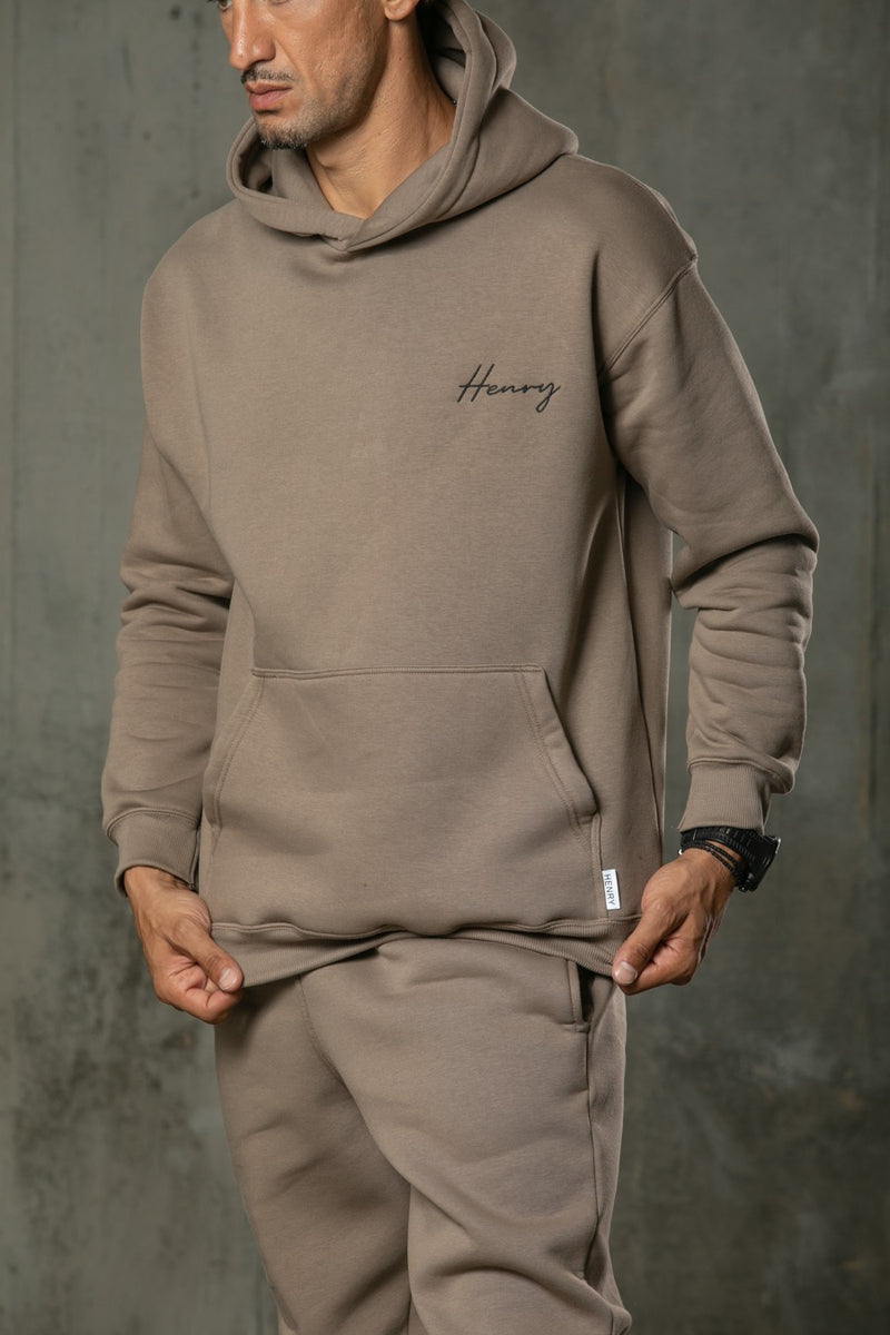 Henry clothing - 3-513 - oversized calligraphy logo hoodie - brown