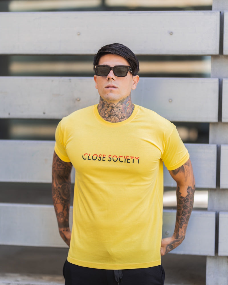 Clvse society - S23-287 - red lettering logo tee - yellow
