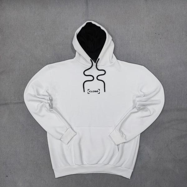 Close society - W23-946 - border logo hoodie - white