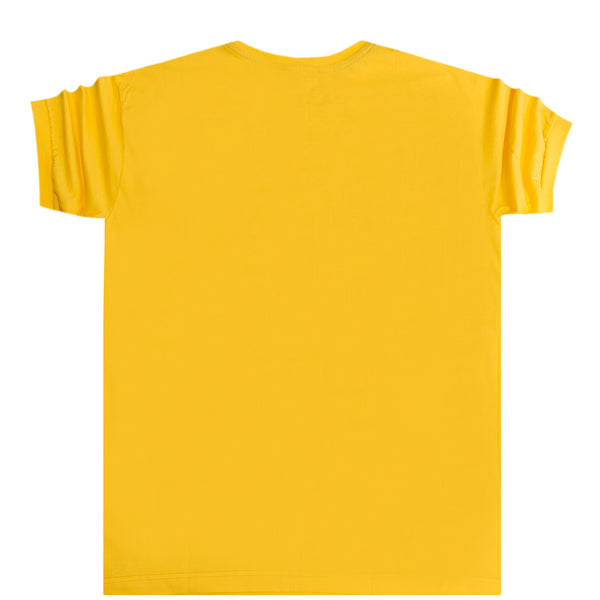 Close society - S23-287 - red lettering logo tee - yellow