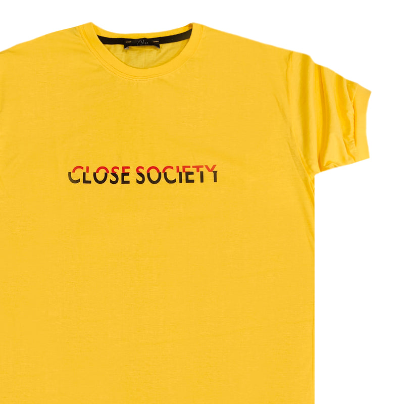 Clvse society - S23-287 - red lettering logo tee - yellow