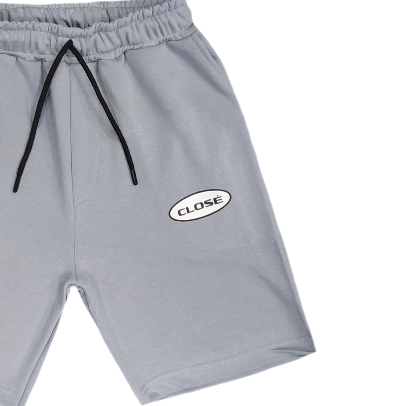 Close society - s23-351 - ellipse logo shorts - light grey