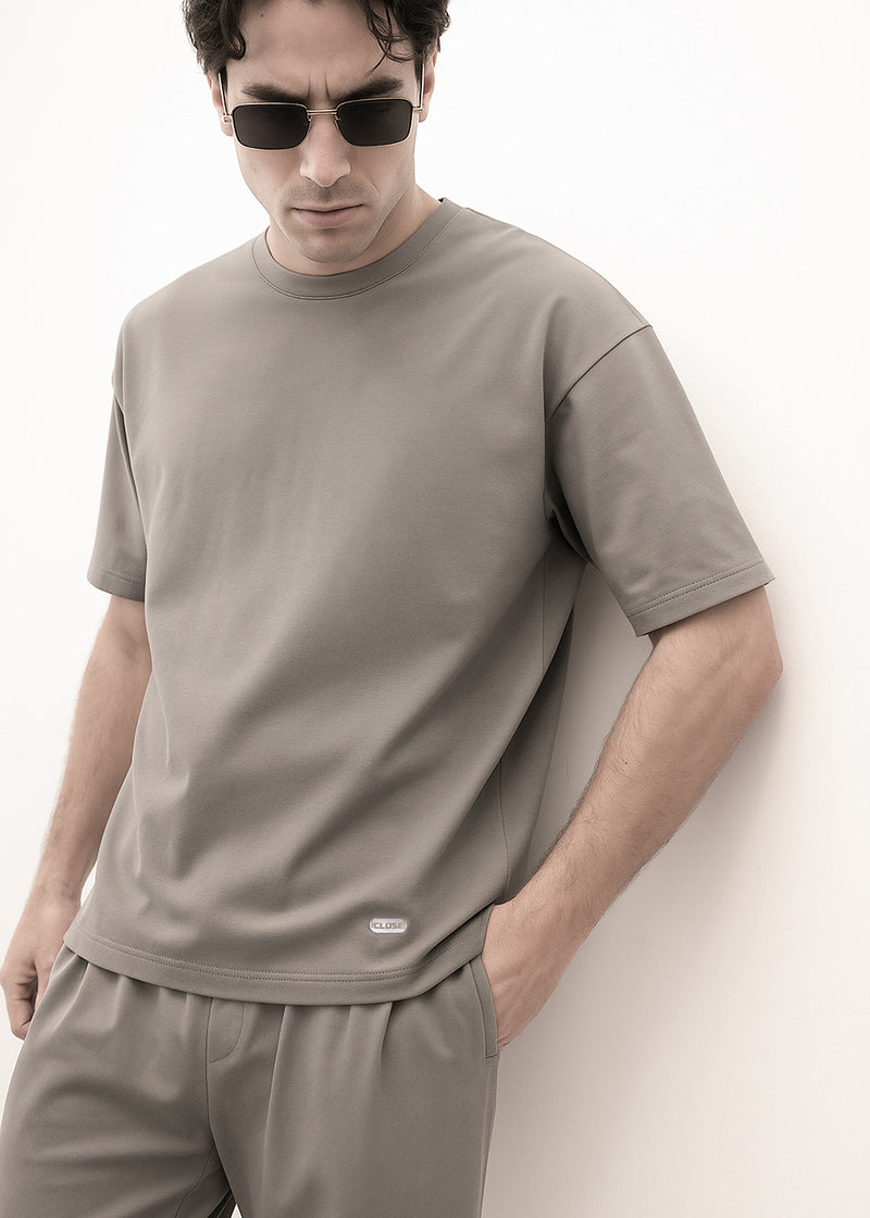 Ανδρική κοντομάνικη μπλούζα Close Society-S25-10-simple oversized light brown