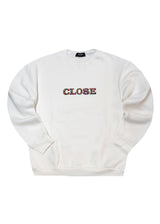 Ανδρική μακρυμάνικη φούτερ Close Society - SW26-500 - floral close logo regular fit λευκό