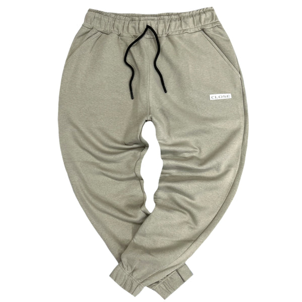 Close society -  W22-155 - small olive logo pants - olive