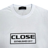 Close society - S23-272 - big frame logo tee - white